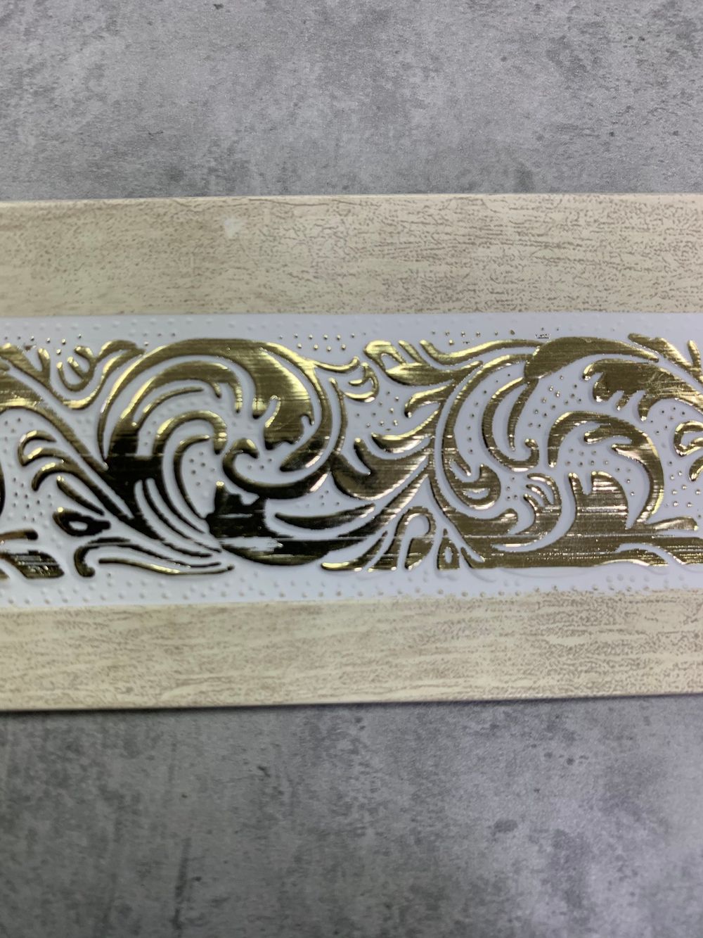 Цвет 04 "Милана" (5см) декоративная планка (бленда)