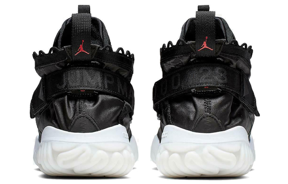 Кроссовки Jordan Proto React