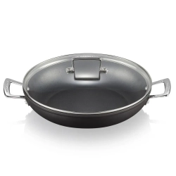 Le Creuset Сковорода PRO с антипригарным покрытием 30 см с крышкой