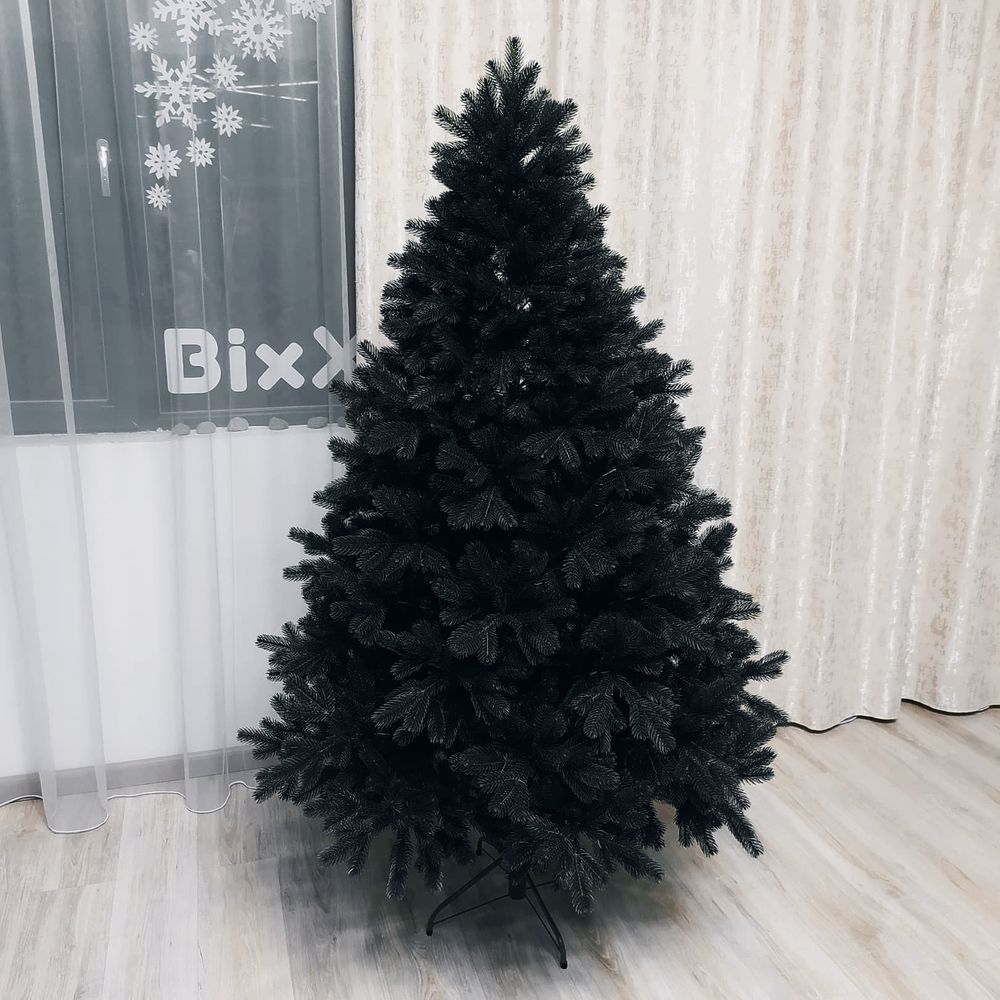 Искусственная елка «Королева леса в черном» (литая хвоя) от 1,2 м до 3 м