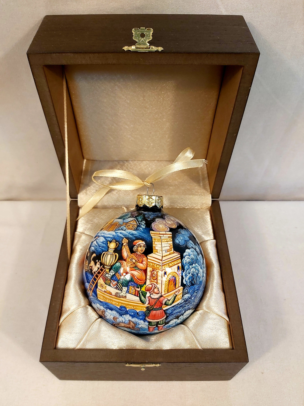 Шар новогодний с круговой росписью Палех "По-щучьему веленью" в футляре