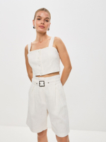 Топ с декоративными пуговицами белый