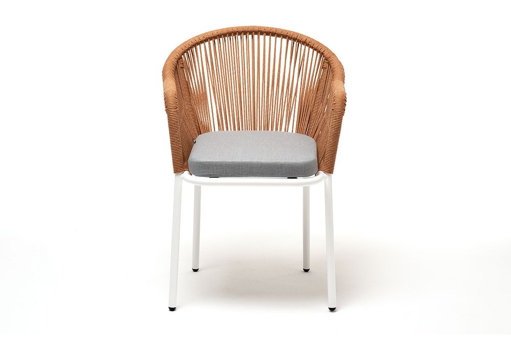 "Лион" стул плетеный из роупа, каркас из стали светло-серый (RAL7035) муар, роуп оранжевый меланж круглый, ткань светло-серая