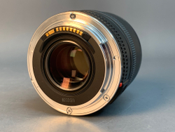 Canon EF 50mm f/2.5 Compact Macro