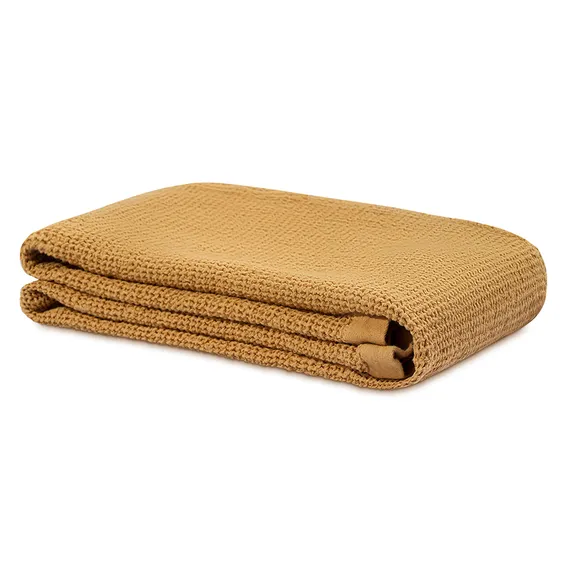 Полотенце банное из умягченной вафли цвета охры из коллекции essential, 70x140 см