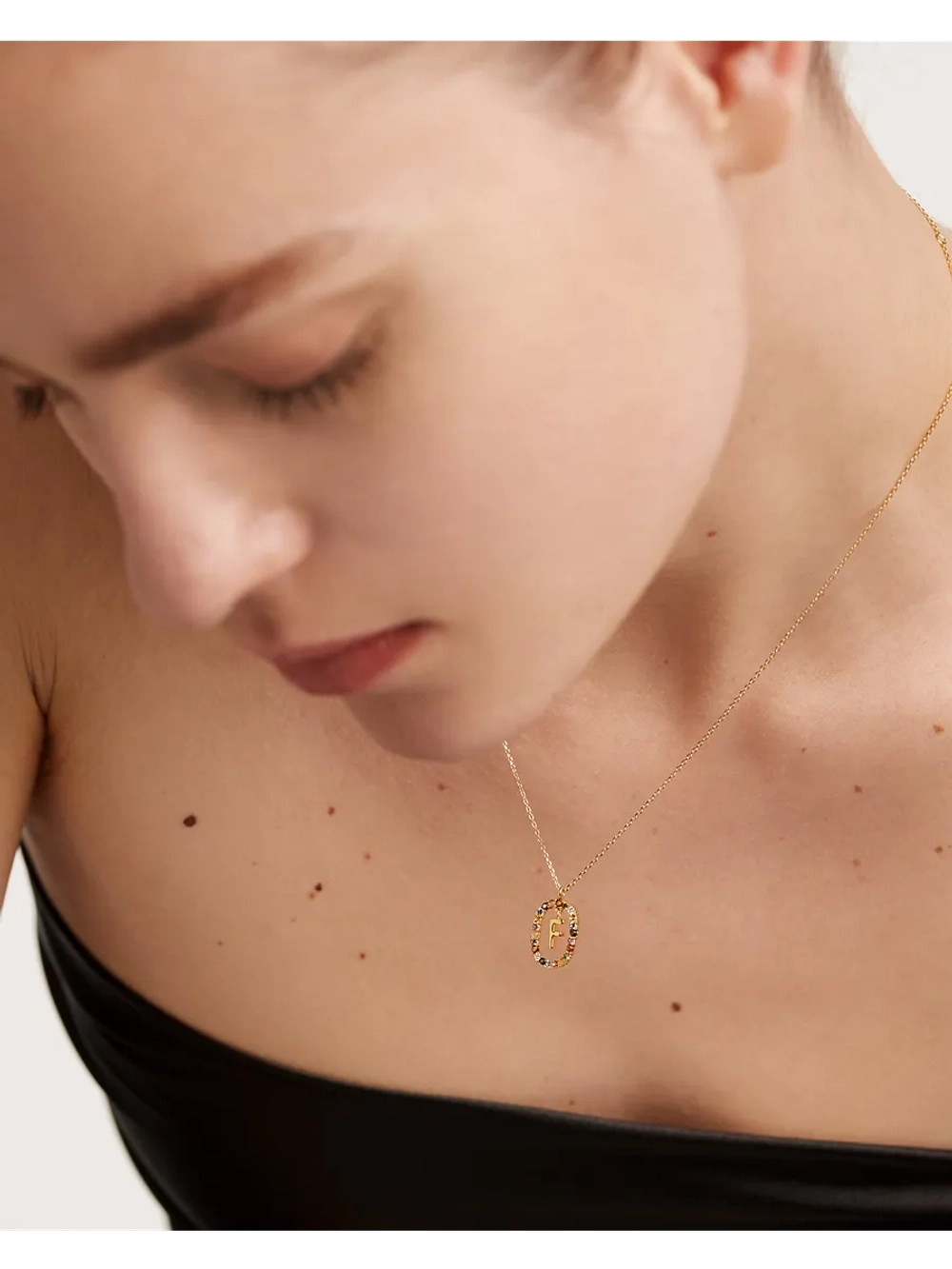 Колье Буква F серебро 925 пробы покрытое золотом