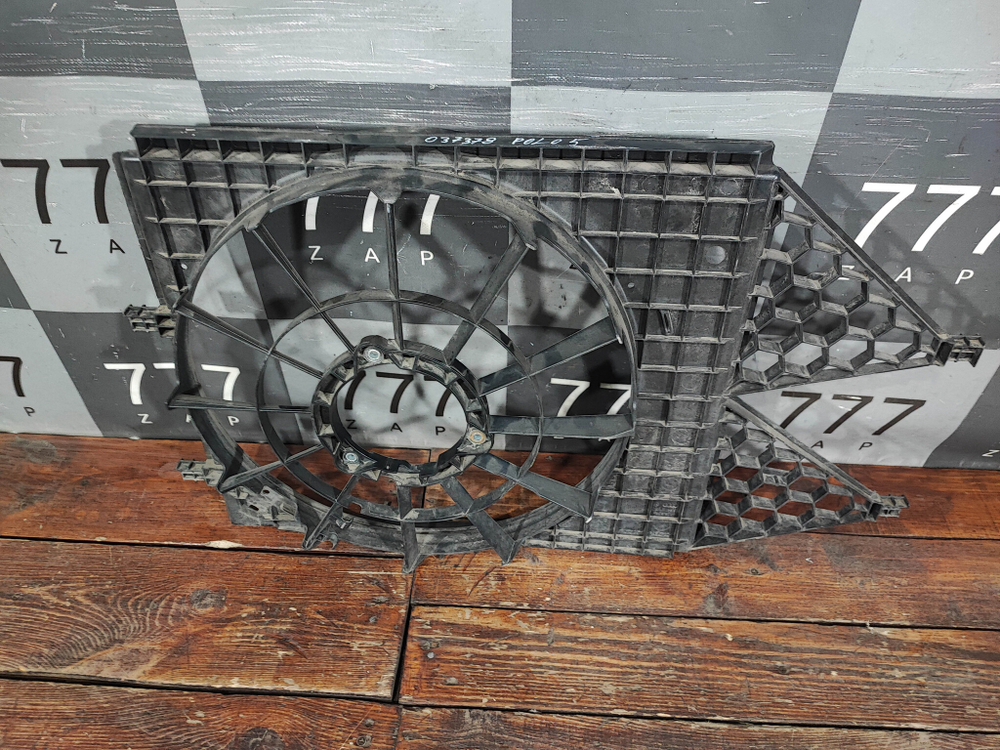 Диффузор вентилятора Volkswagen Polo 5 Sedan Б/У Оригинал 6RU121207B