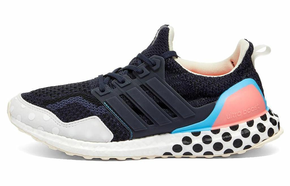 Кроссовки Adidas Ultraboost 5.0 Dna (Женская размерная сетка)