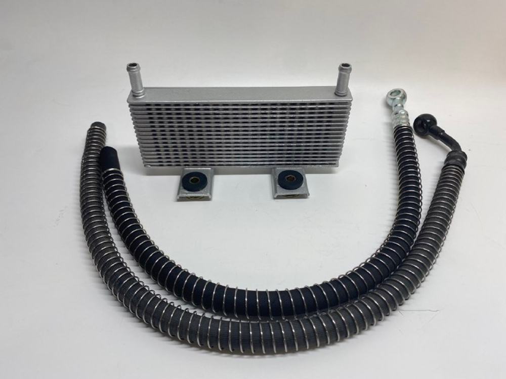 Радиатор охлаждения масла+патрубки двигатель 162 FML-2 W190