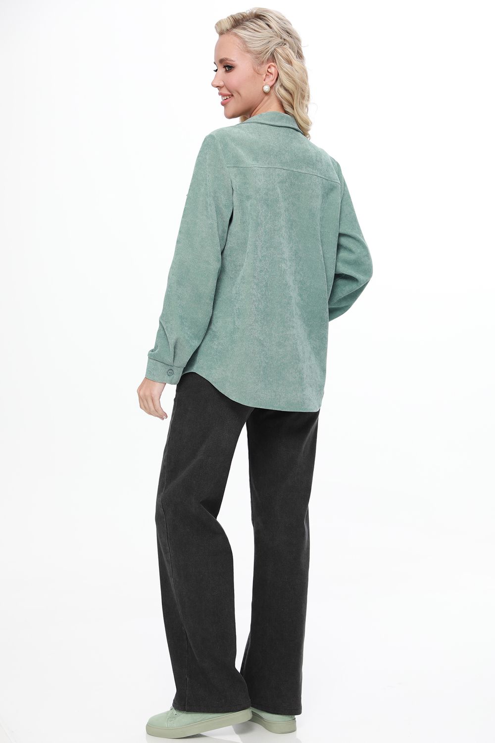 Рубашка из микровельвета с карманами зеленая DStrend (Акция)