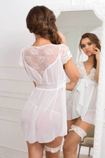 Lady in white 17252 Mia-Mia