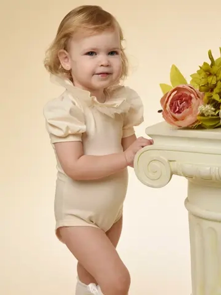 Боди с декоративным воротничком