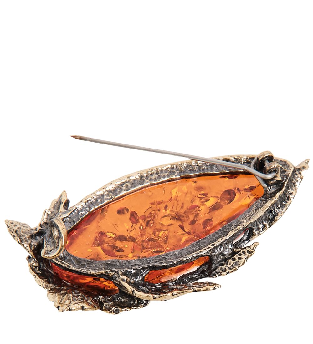 AM-2352 Брошь «Листик Адонис» (латунь, янтарь)