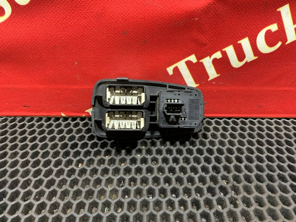 Блок управления стеклоподъемниками