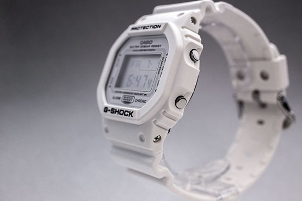 Часы Casio DW-5600MW-7E