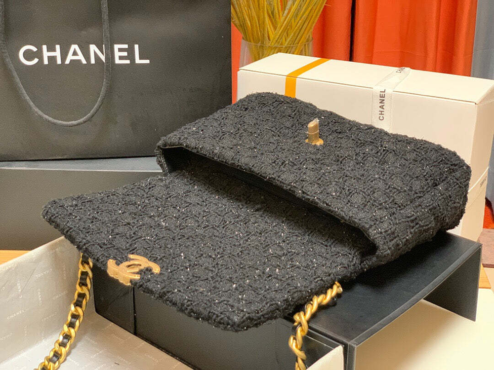 Chanel 19 Large 30 cm