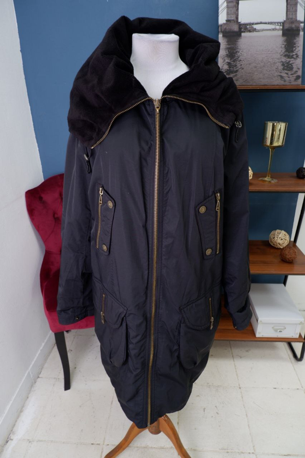 Пальто Romantic Collection демисезонное 52 размер