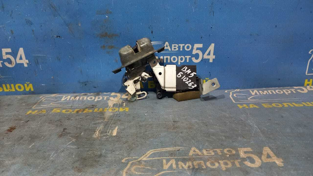 Замок багажника SUBARU LEGACY 1998-2003