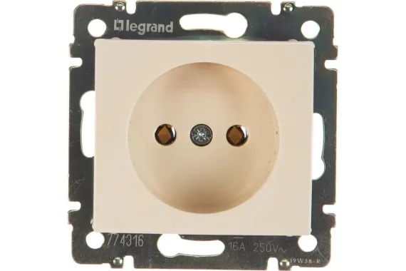 Розетка Legrand Valena без заземления слоновая кость 04360