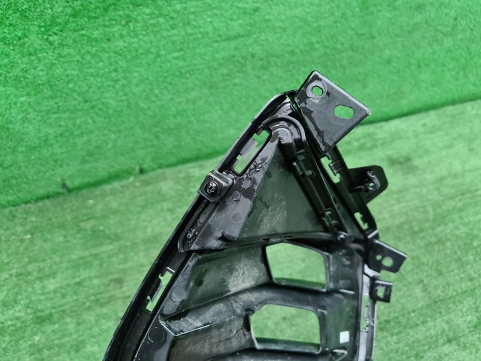 Накладка ПТФ левая Kia K5 (2019-2023)