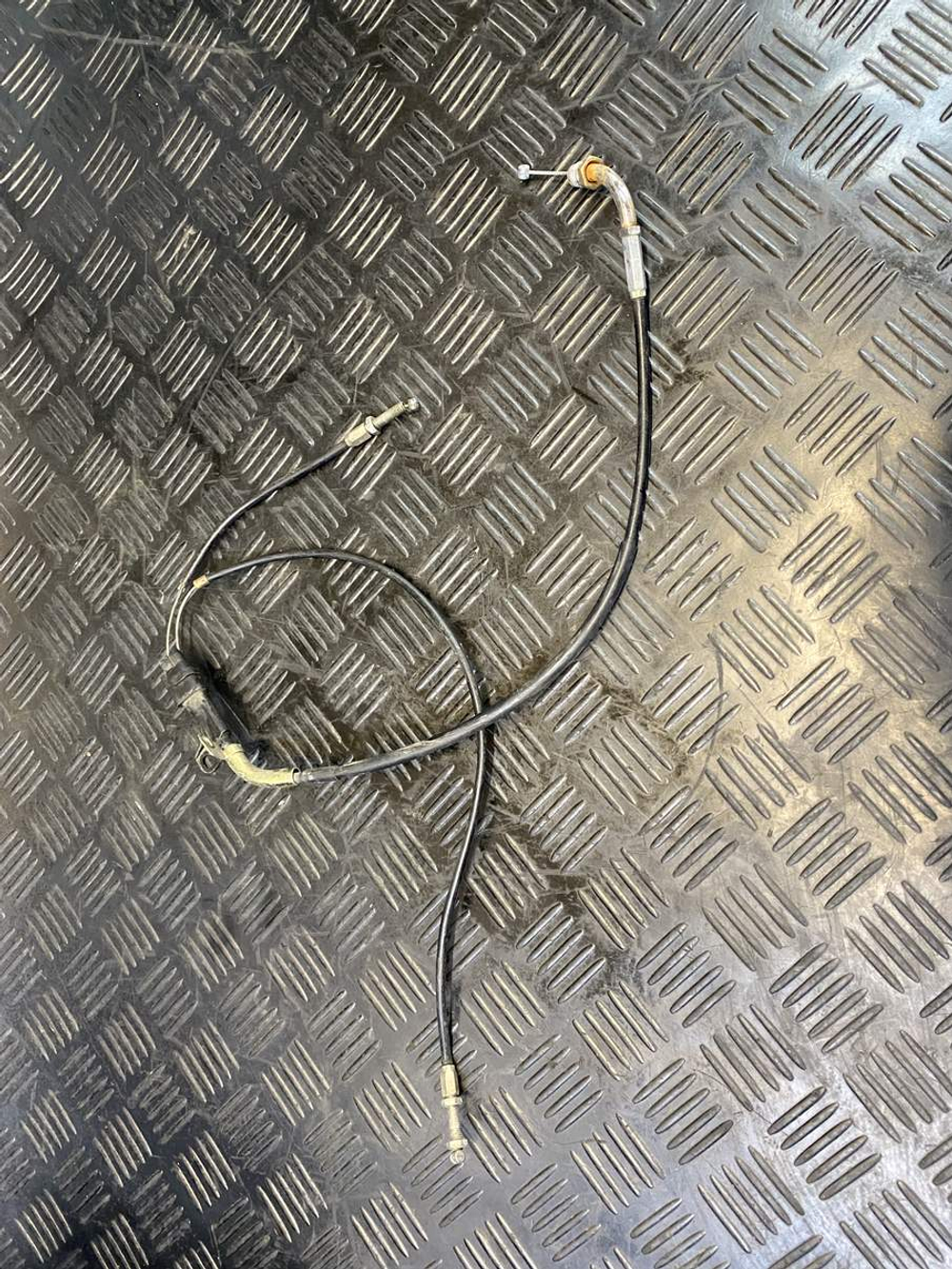 Трос газа Suzuki Intruder VS750 VR51A