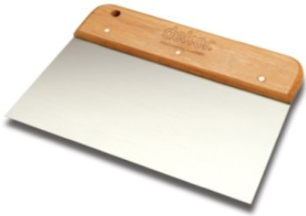 Шпатель малярный 170 мм с деревянной ручкой Dekor 251