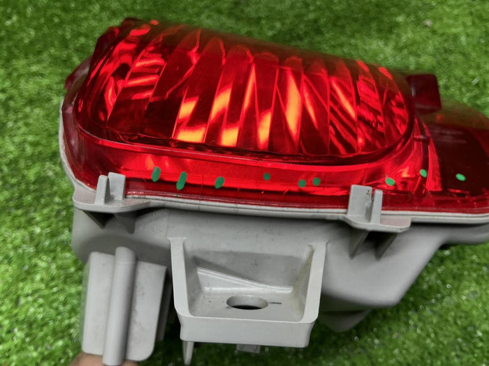 ПТФ левый Toyota Land Cruiser 200 (2015-2021)