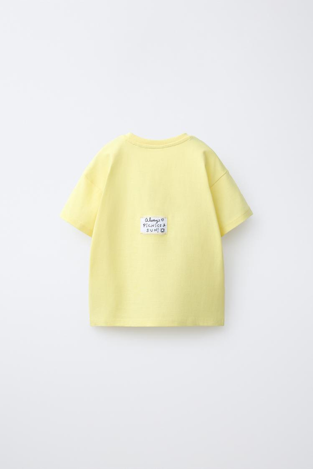 ZARA ФУТБОЛКА С ФРУКТОВЫМ ПРИНТОМ И ВЫШИВКОЙ, ЖЕЛТЫЙ