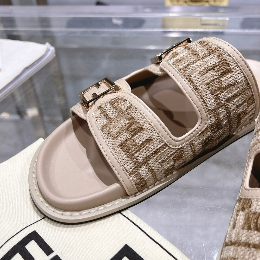 Fendi Feel Slides