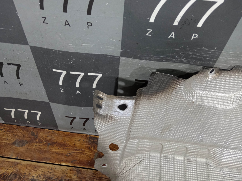 Тепловой экран глушителя Geely Tugella 19-нв Б/У Оригинал 2064010300