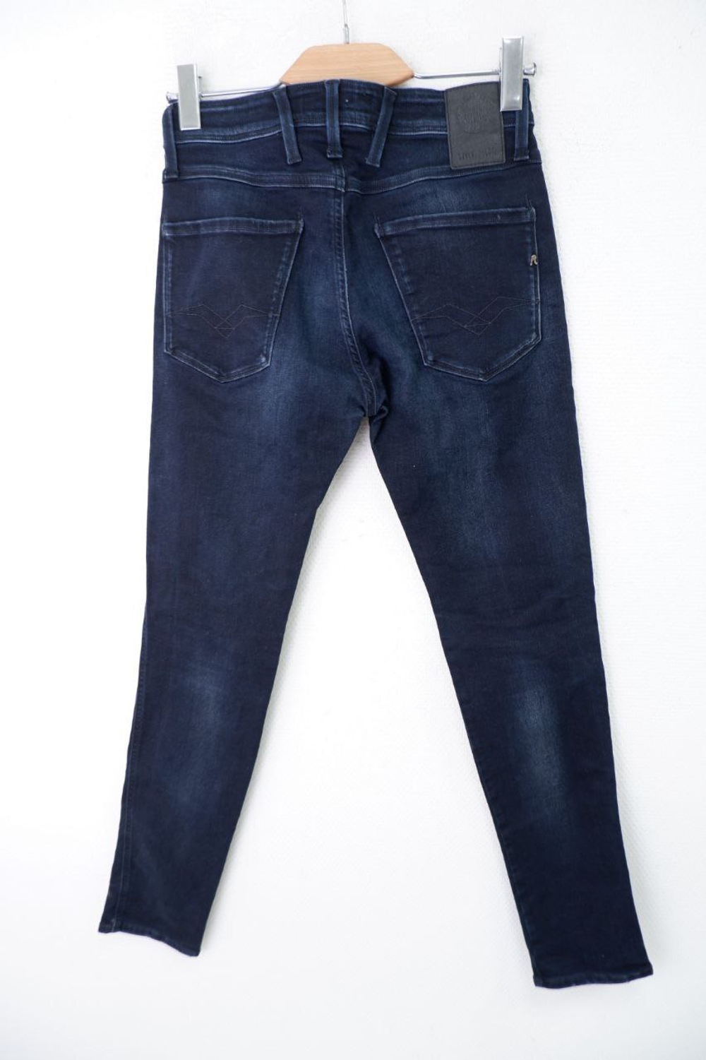 Джинсы Replay с потертостями 42 размер