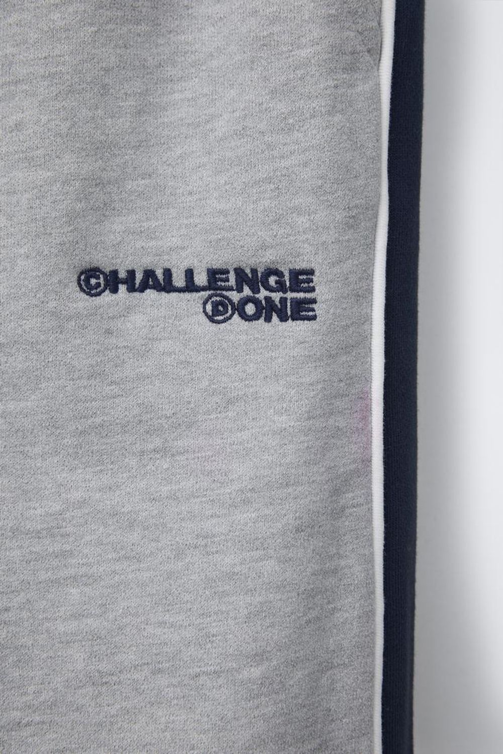 ZARA БРЮКИ ПРЯМОГО КРОЯ ИЗ МЯГКОЙ ТКАНИ С ЛАМПАСАМИ, СЕРЫЙ С МЕЛАНЖЕВЫМ ЭФФЕКТОМ