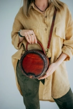 Женская винтажная круглая сумка из натуральной кожи цвет орех пикан