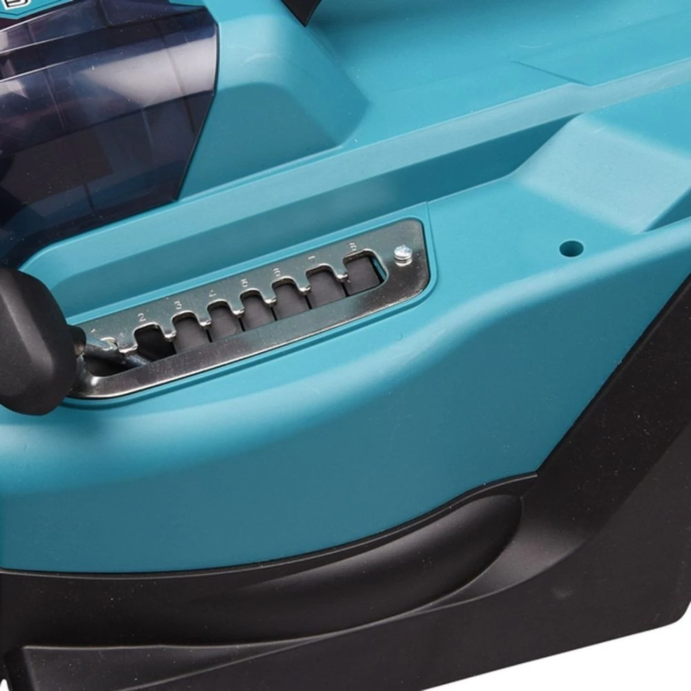 Аккумуляторная газонокосилка Makita DLM330RT