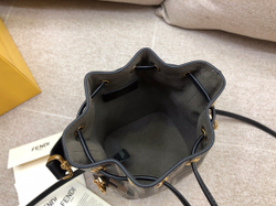 Fendi Mon Tresor 18 cm