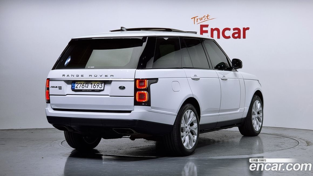 Land Rover Range Rover 4 Generation 5.0 SC Vogue SE (03.2021)