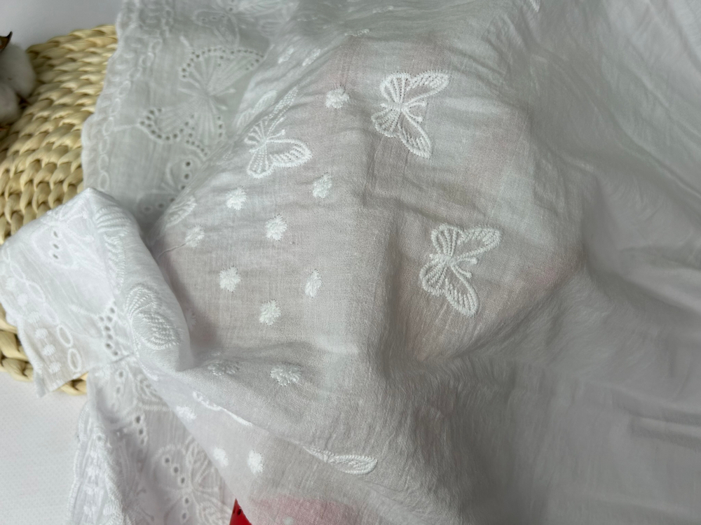 Шитье ХЛОПОК белый с фестонами с обеих сторон бабочки