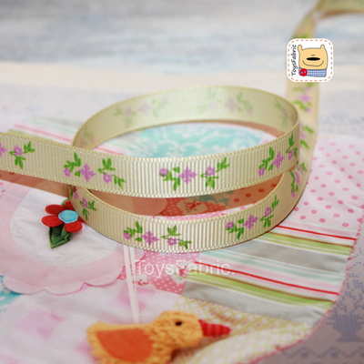 Лента репсовая 10мм (веточки на бежевом) Р10-14 (1 ярд)