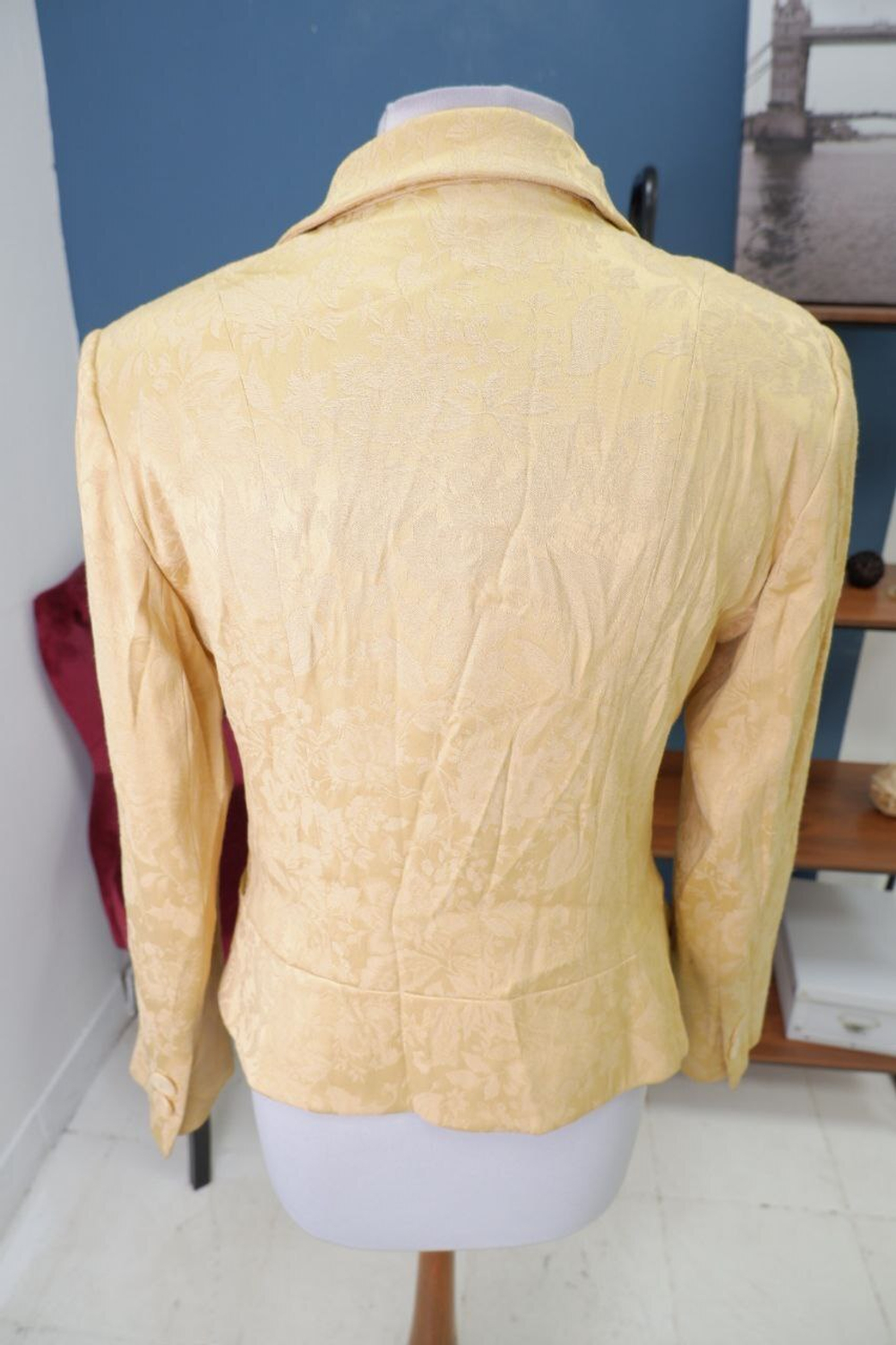 Жакет Oggi нарядный 50 размер