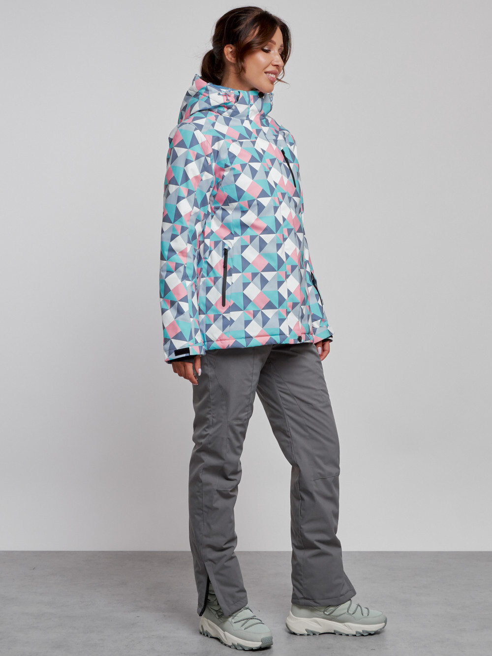 Горнолыжный костюм женский зимний серого цвета 022302Sr