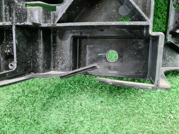 Телевизор Lixiang L9 (2022-н.в.)