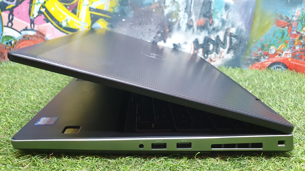 Игровой DELL i7-8/32Gb/Quadro P2000 4Gb/FHD/Precision 7530 [7530-2349]/Windows 10