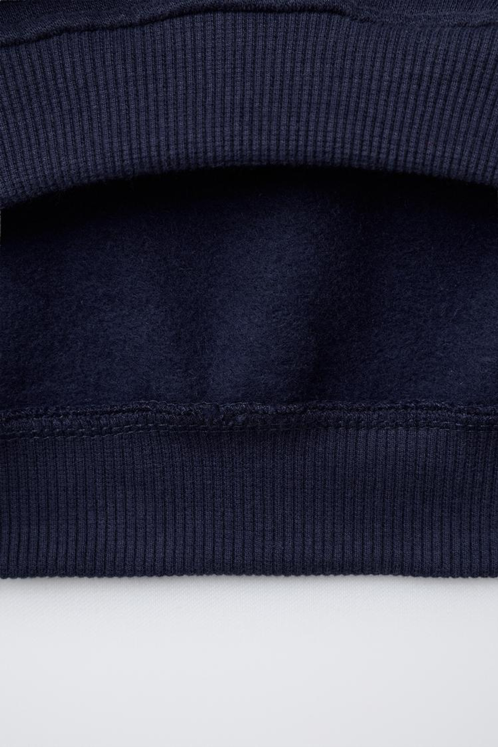 ZARA ТОЛСТОВКА ПОЛО С ПРИНТОМ «ЦИФРА», МОРСКОЙ СИНИЙ