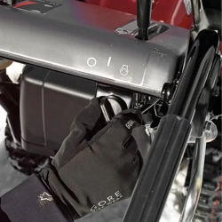 HONDA HSS760A ET D снегоуборщик бензиновый 5.6 л.с. ковш 60.5 см, выброс 15 м, вариатор