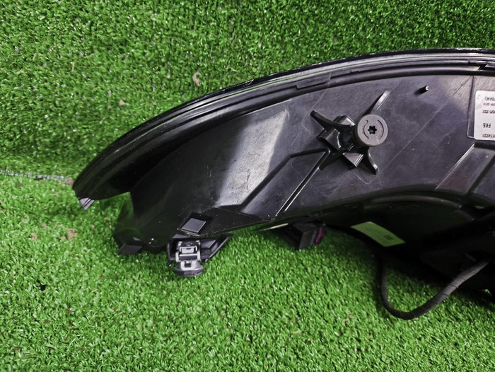 Фонарь левый внешний Porsche Macan 95b (2018-н.в.)