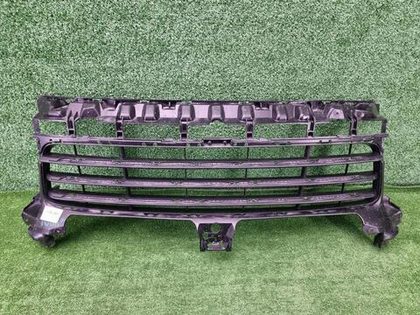 Решетка переднего бампера Porsche Cayenne 3 17-23