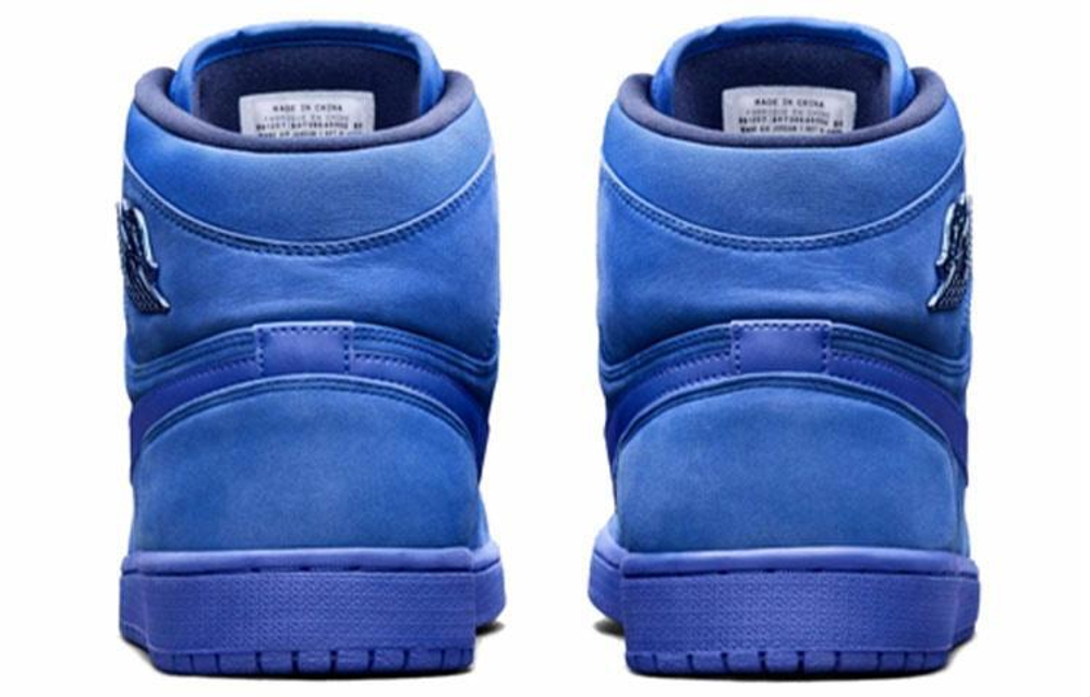 Кроссовки Jordan Air Jordan 1 Retro High Blue Void (Женская размерная сетка)