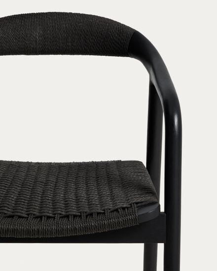 Уличный стул Derile из массива дуба и веревки в черной отделке