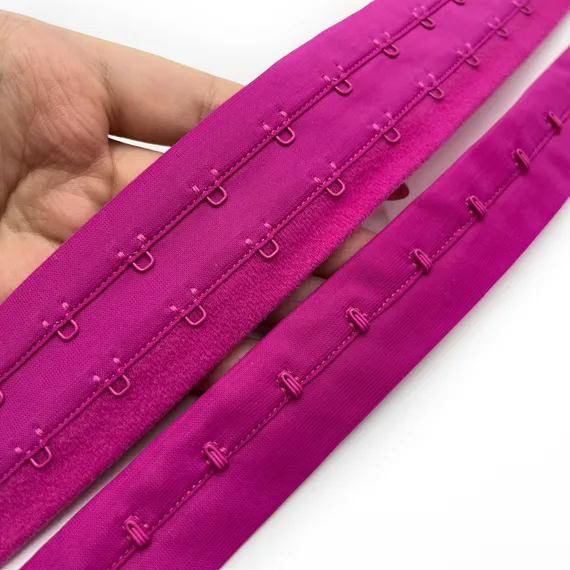 Крючки на ленте двухрядные фуксия