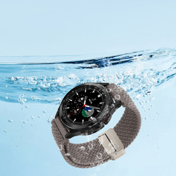 Эластичный ремешок темно-серого цвета (Clay) от Dux Ducis для смарт часов Samsung Galaxy Watch 3, 4, 5, 6 и 7 (размер крепления 20мм), серия Strap (Mixture Pro Series)